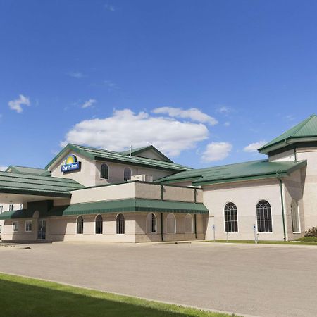 Days Inn & Suites By Wyndham Winkler Exteriör bild